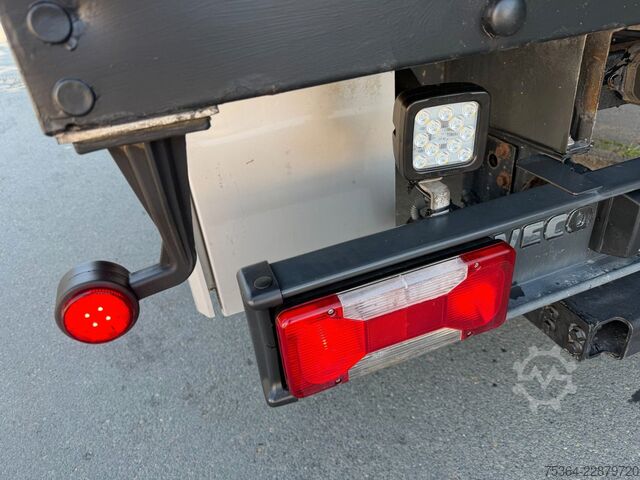 Pick-up van IVECO Daily 35S12 Hpi Doppelkabine Pritsche Ahk Kran