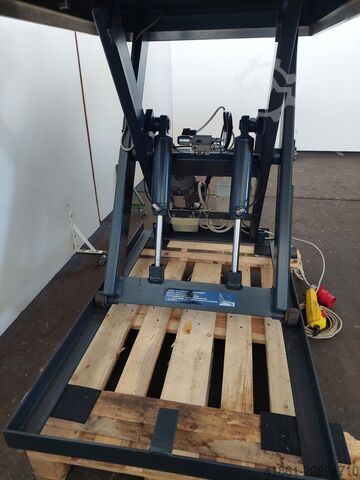 Hydraulic scissor lift table AURAMO-BOLZONI A 110E 010222 N