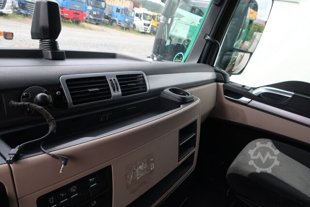 Standard SZM MAN TGX 18.580 LLS 4x2