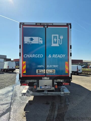 Refrigerated and freezer transport Mercedes-Benz e ACTROS 400 L