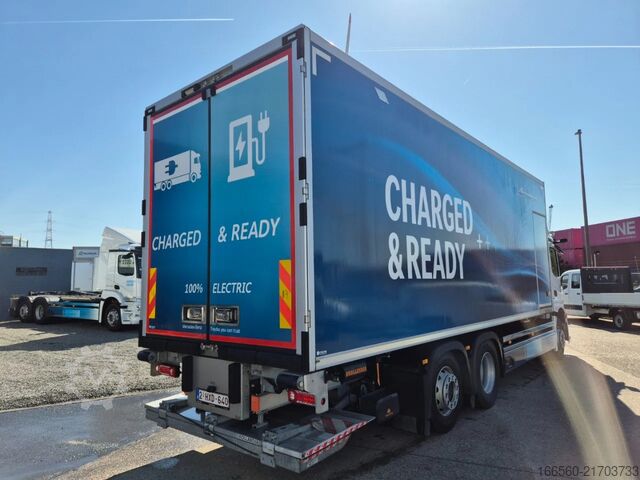 Refrigerated and freezer transport Mercedes-Benz e ACTROS 400 L