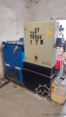 Vibratory finishing machine with circular vibrator WALTHER TROWAL CD 200 + G 100 C + ZM 03