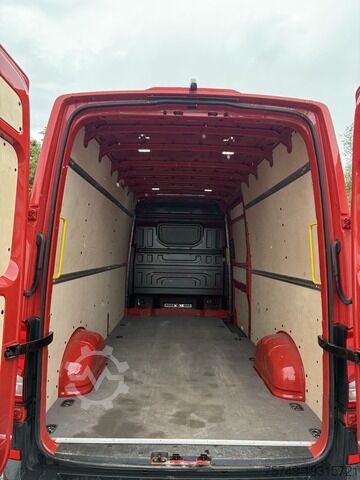 Panel van Volkswagen Crafter 35 Maxi L4H3 1Hand PDC