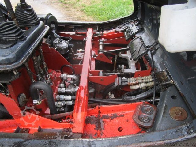 Diesel Forklift Linde H25D-03 - Triplex-Freihub + Seitenschieber