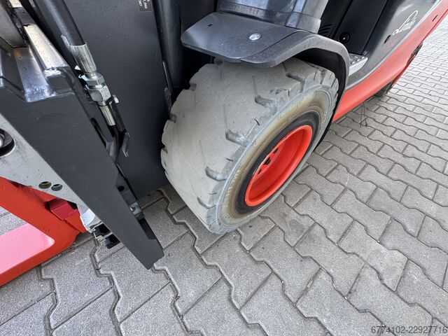 Electric - 4 wheels Linde E30/600HL--EK
