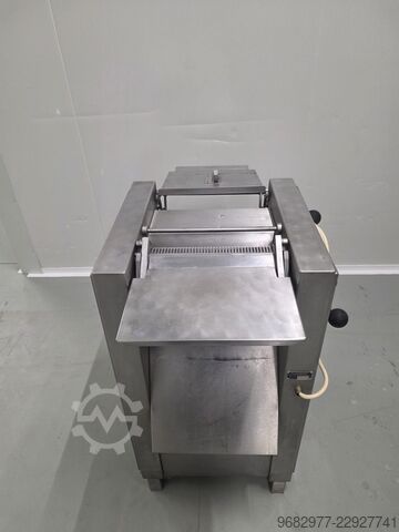 Meat processing machine Maja SAM 350