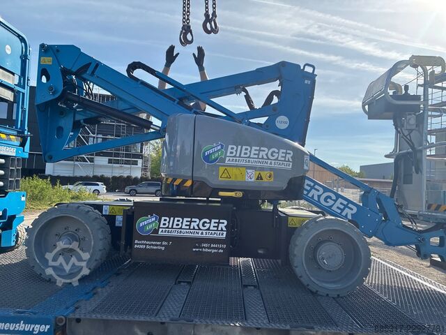 Articulating boom Genie Z33/18