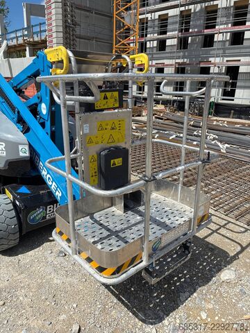 Articulating boom Genie Z33/18