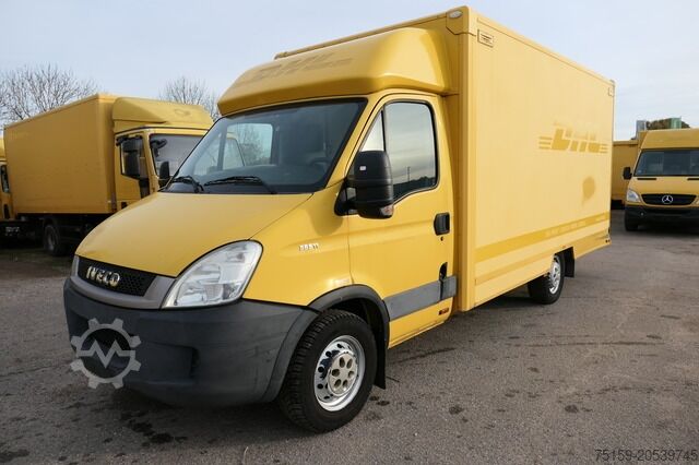 Transporter mit Koffer iveco Daily 35 S11 C30C AUTOMATIK KAMERA MAXI Regale DURCHGANG