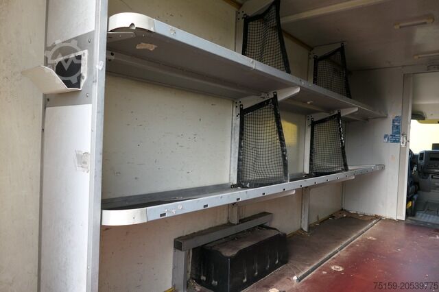 Transporter mit Koffer mercedes-benz SPRINTER 310 CDI MAXI EURO-5 KOFFER REGALE KAMERA DURCHGANG