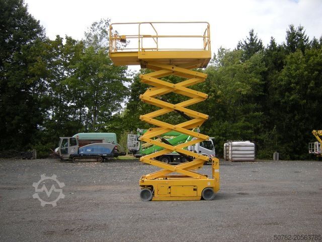 Arbeitsbühne GENIE GS 4047 Scherenarbeitsbühne Genie 14 m