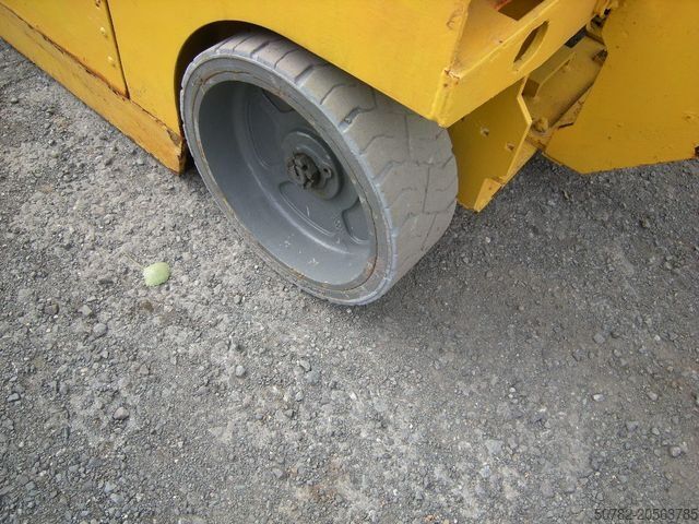 Arbeitsbühne GENIE GS 4047 Scherenarbeitsbühne Genie 14 m