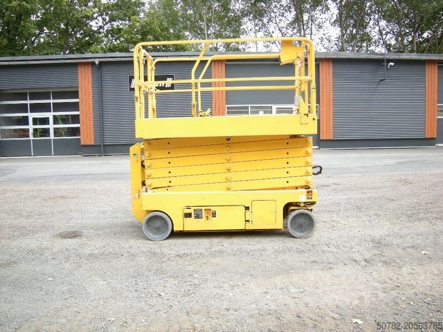 Arbeitsbühne GENIE GS 4047 Scherenarbeitsbühne Genie 14 m