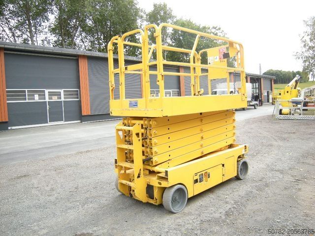 Arbeitsbühne GENIE GS 4047 Scherenarbeitsbühne Genie 14 m