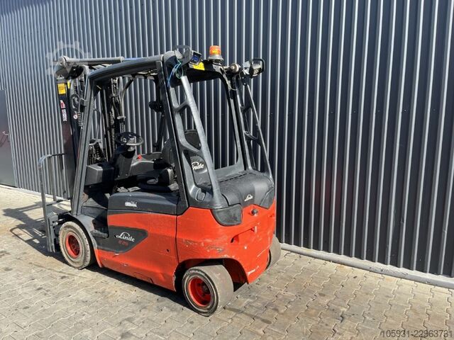 Elektro 4 Rad-Stapler Linde E25-01