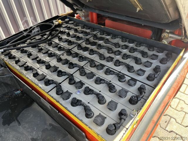Elektro 4 Rad-Stapler Linde E25-01