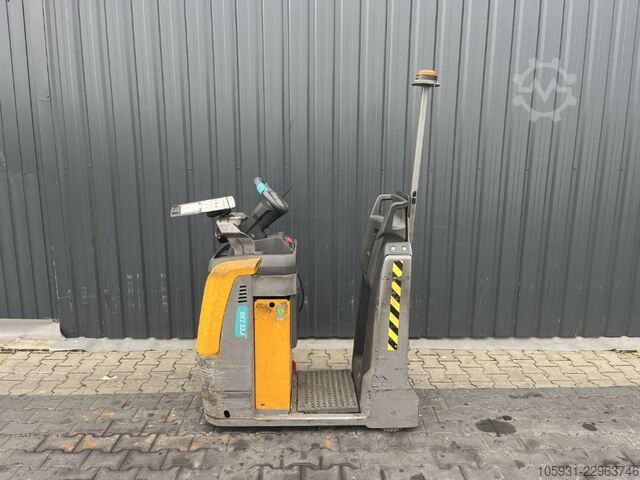 Schlepper Jungheinrich EZS130