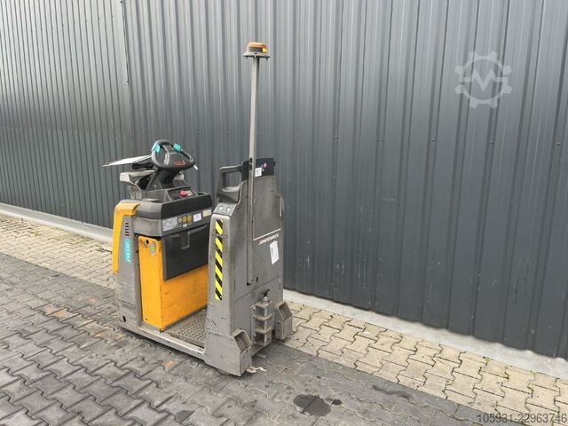 Schlepper Jungheinrich EZS130
