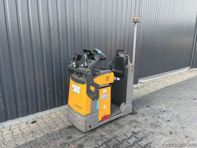 Schlepper Jungheinrich EZS130