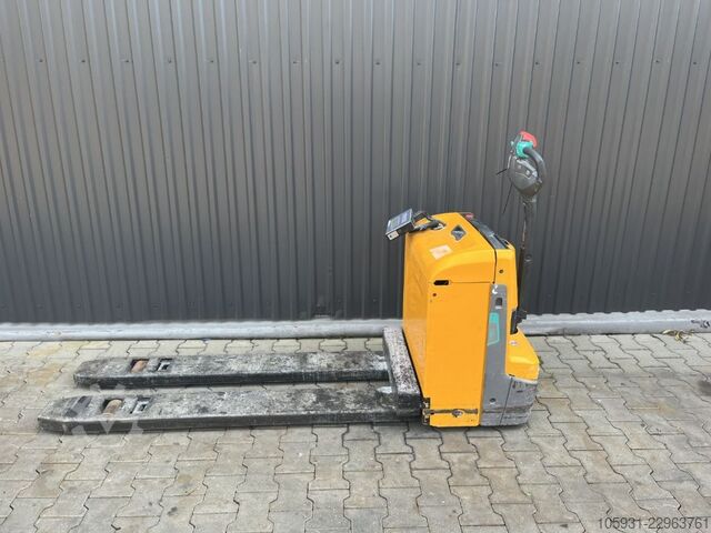 Niederhubwagen Jungheinrich EJE116