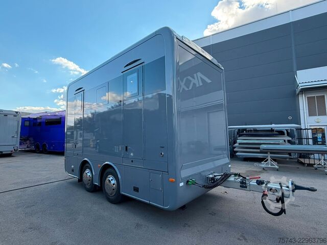 Pferdeanhänger  STX Trailer  4 Pferde Wohnung, Dusche, Neu