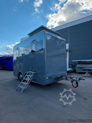 Pferdeanhänger  STX Trailer  4 Pferde Wohnung, Dusche, Neu