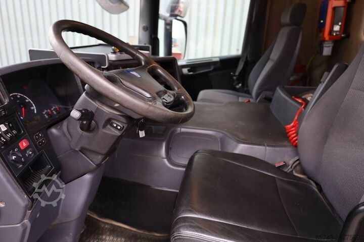 Standard-SZM Scania 8x4 With Putzmeister PUMI 24-3.67CS Truck-mounted