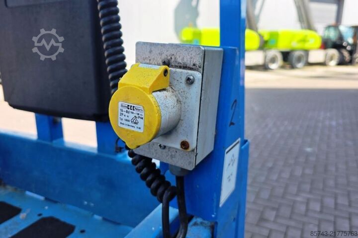 Scherenhebebühne Genie GS1932 Electric, Working Height 7.8 m, 227kg Capac