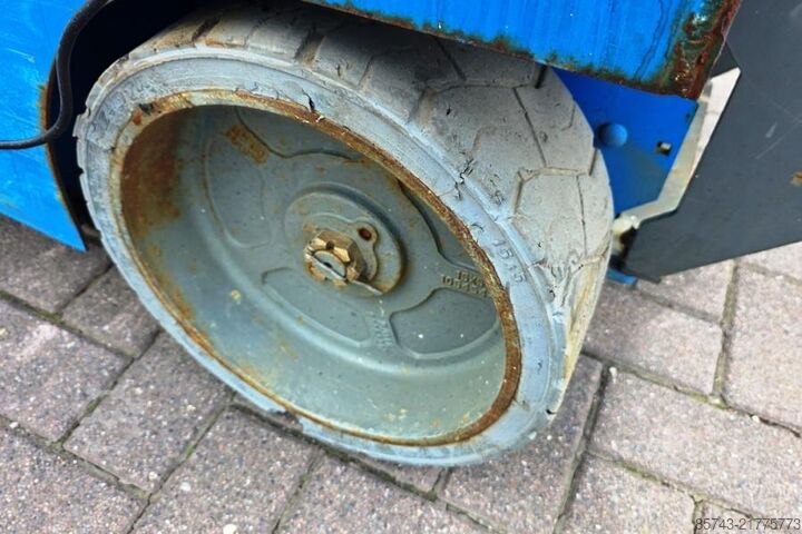 Scherenhebebühne Genie GS2632 Electric, 10m Working Height, 227kg Capacit
