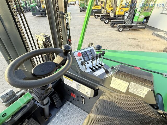 4-way forklift Combilift CB4000 GAS TRIPLEX 5200 POSITIONER