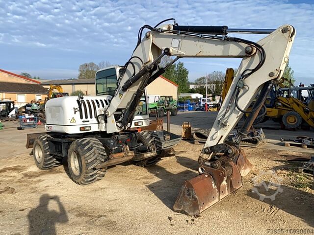 Wheeled Excavator Terex TW110 with two-piece offset boom and 3 buckets