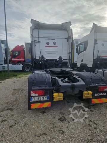 Standard road tractor SCANIA R410