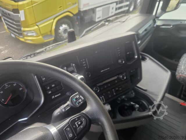 Standard road tractor SCANIA R410