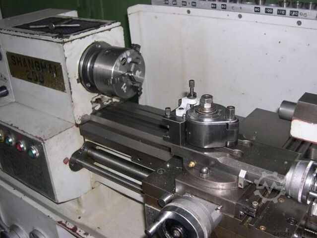 Centre lathe CORTINI 200
