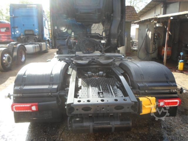 Volume tractor unit MERCEDES-BENZ 1848 LS/ Low Deck
