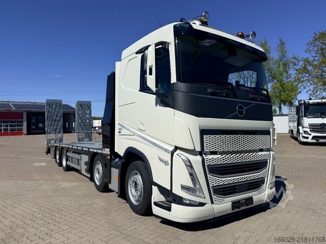 Other VOLVO Maschinentransporter mit Rampen, Arbeitsbühne