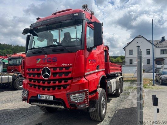 Spezial-LKW MERCEDES-BENZ AROCS 3552 963-2F EPSILON M100L86 KRAN ? LEISTUNGSSTARKER HOLZLADEKRAN MIT HOHER REICHWEITE
