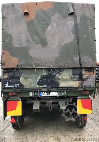 Trailer with flatbed & tarpaulin SCHMITZ 3Achser Bundeswehr mit HU+SP TOP Zustand