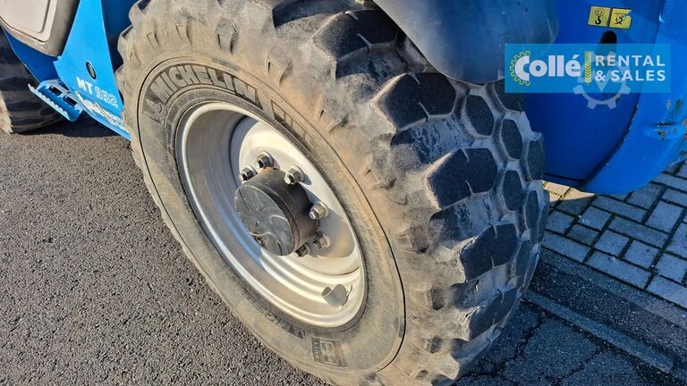 Telescopic loader Manitou MT 932