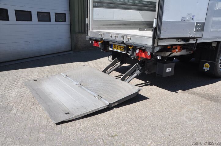 Refrigerated/frozen transport Schmitz Cargobull N/A THERMO KING SLXi 300 D/E + DHOLLANDIA