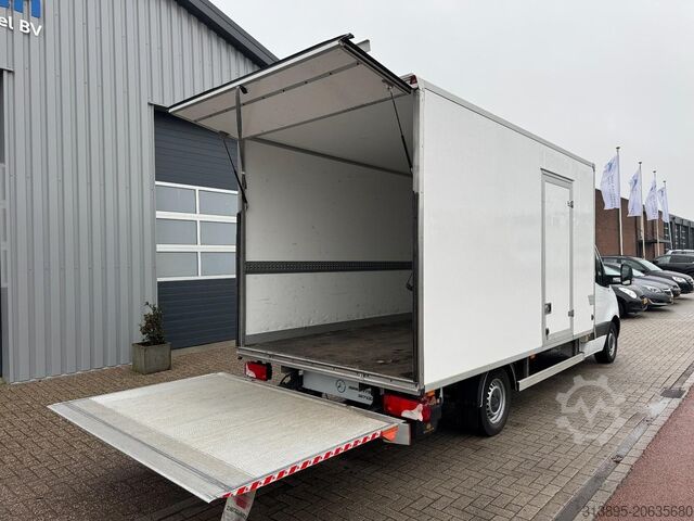 Closed box Mercedes-Benz Sprinter 317, Taillift D'Hollandia