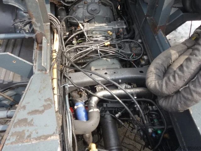 Heavy load Scania R560 V8 6X4 STEELSPRINGS MANUALGEAR