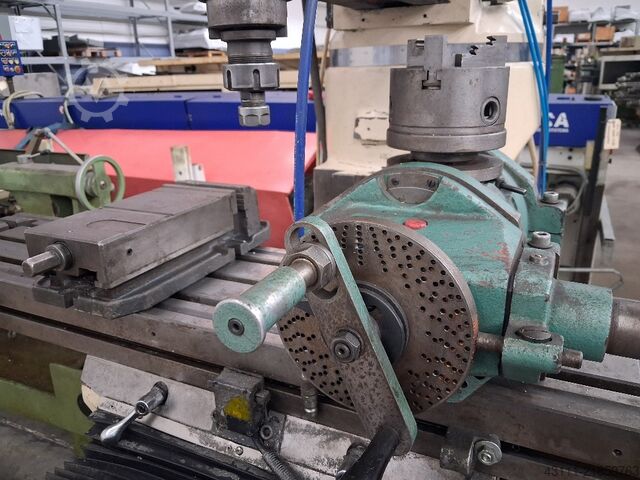 Dreiachsige Vertikalfräsmaschine FALCON CHEVALIER FM-3VS