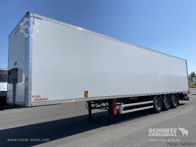 Box semitrailer Fruehauf Semitrailer Dryfreight Standard Porte relevante