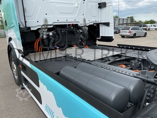 Standard tractor unit Mercedes-Benz eActros 600 LS SoloStar StyleLine SHZ Standklima
