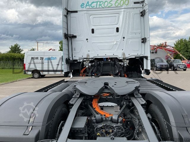 Standard tractor unit Mercedes-Benz eActros 600 LS SoloStar StyleLine SHZ Standklima