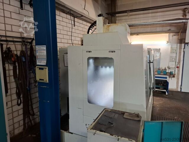 Vertical machining center Bridgeport VMC 800