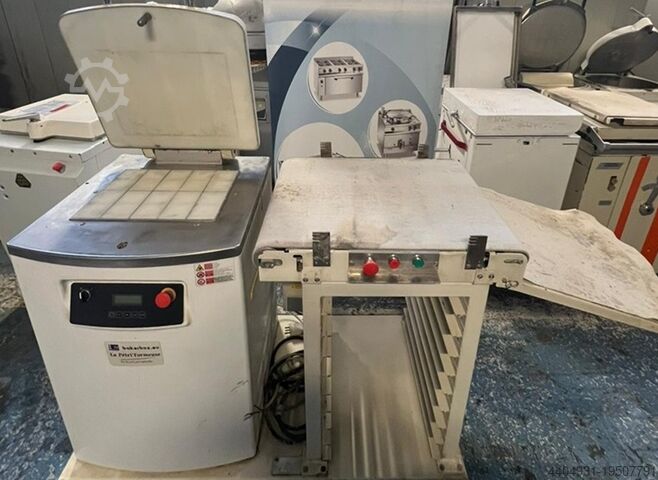 Divider with automatic discharge conveyor VITELLA VITELLA FHS 600