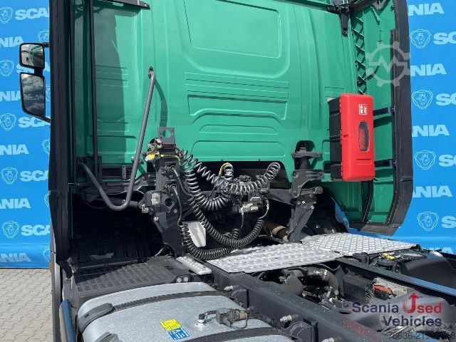 Standard tractor unit Scania R 410 A4x2NA RETARDER AIRCO ACC
