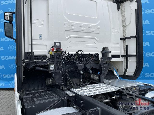 Standard tractor unit Scania R 460 A4x2NA DIFF-L RETARDER PARK AIRCO ACC